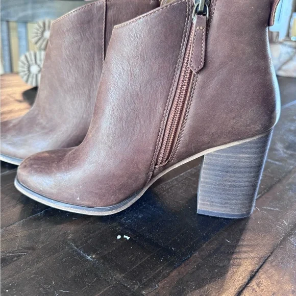 2 pair of new ankle boots - Picture 6 of 7